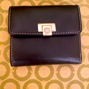 Liz Claiborne black leather classic wallet with coat of arms